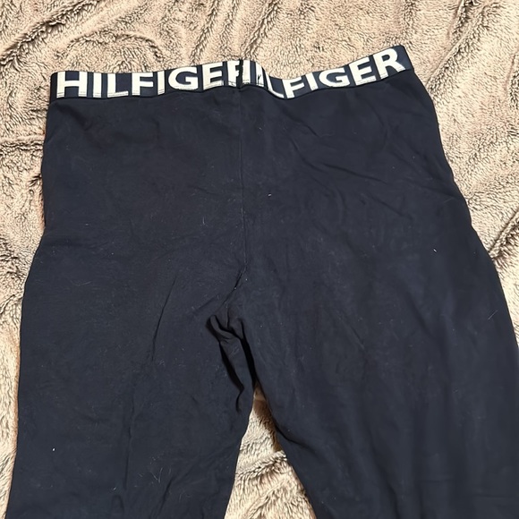 Tommy Hilfiger Leggings with Red and White Stripe - Picture 5 of 6